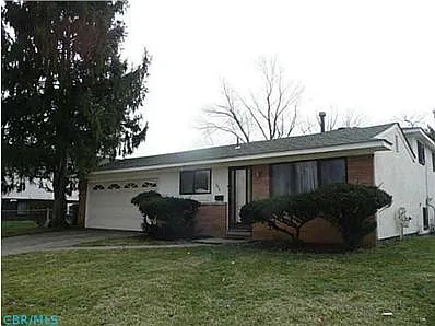2415 Lisbon Dr photo 1