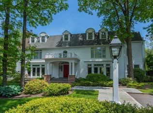 14 Fox Meadow Ln, Lloyd Harbor, NY 11743