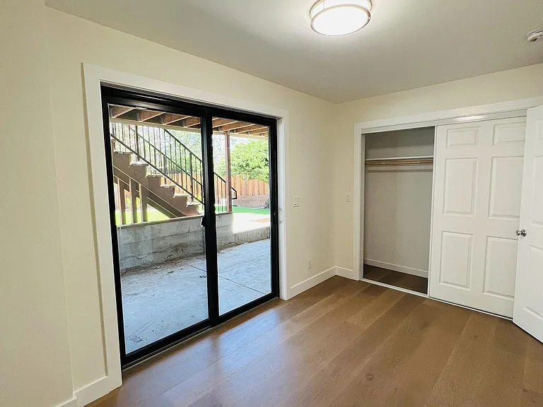 2620 Marin Ave — Photo 19