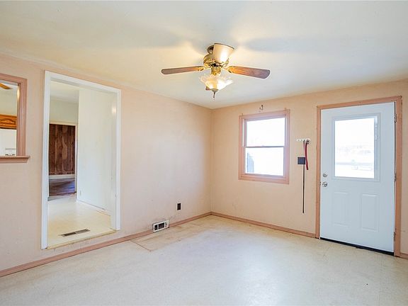 4th image of 407 N Pittman St