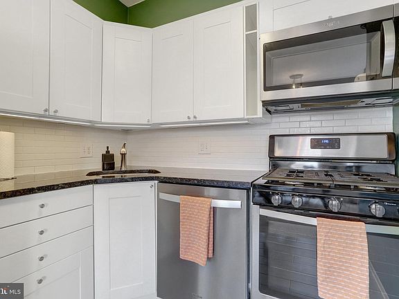 5th image of 1510 S George Mason Dr APT 20