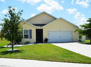8331 Tortoise Isle Ct, Lehigh Acres, FL 33972