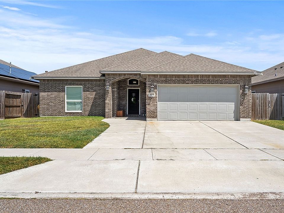 1st image of 3926 Woodhouse Ln