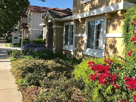 3rd image of 2154 Pettigrew Dr