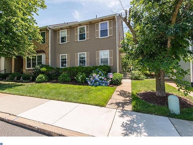 1st image of 132 Camber Ln #57