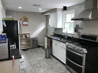 281 Cross St #281, Winchester, MA 01890