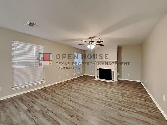 5th image of 26899 Castlecliff Ln