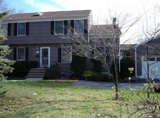 14 Terry Ave, Edison, NJ 08820