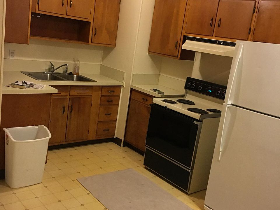2nd image of 828 Weldon Ave