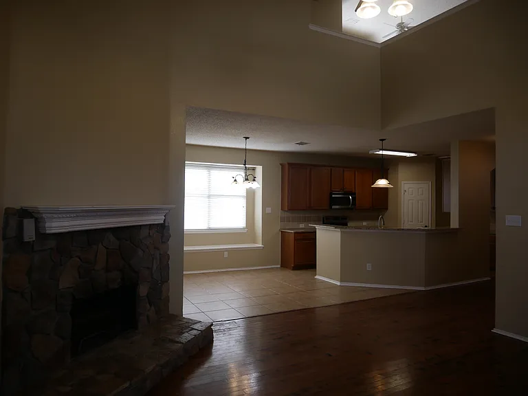 7135 Saint Augustine Dr — Photo 9