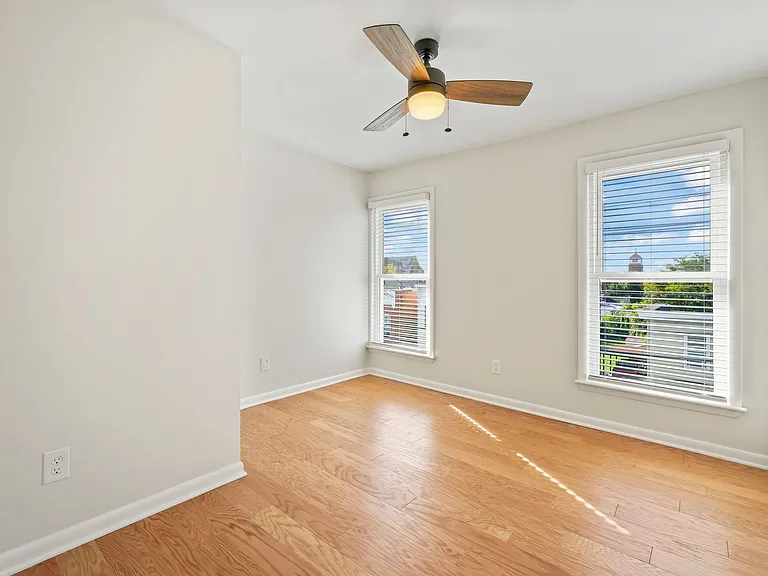 42-44 Saratoga Ave — Photo 12