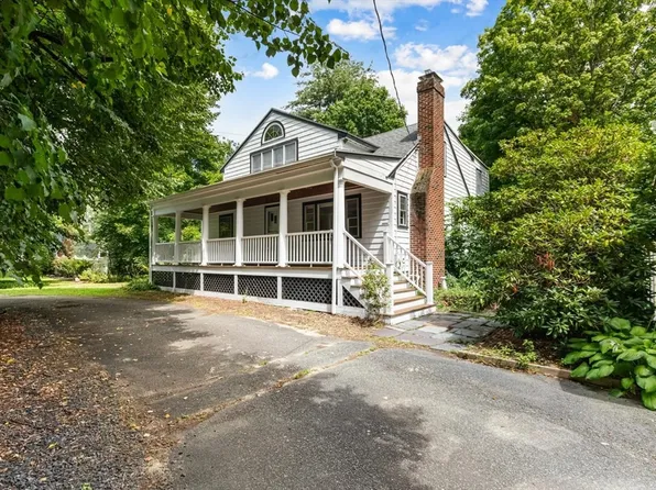 75 Lexington St, Burlington, MA 01803