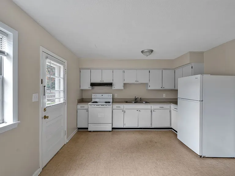 302B Law Rd — Photo 3