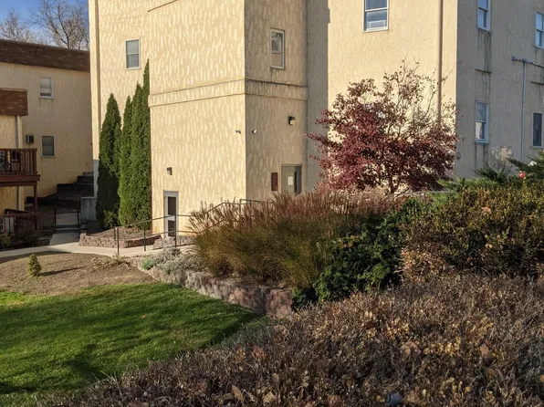 272 W 2nd St, Waynesboro, PA 17268