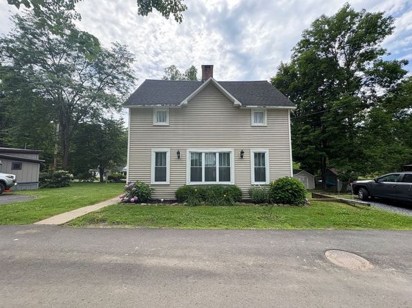 4 Bowman Ave