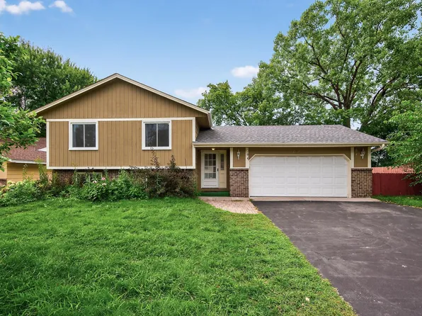 6255 Edgemont Blvd N, Minneapolis, MN 55428