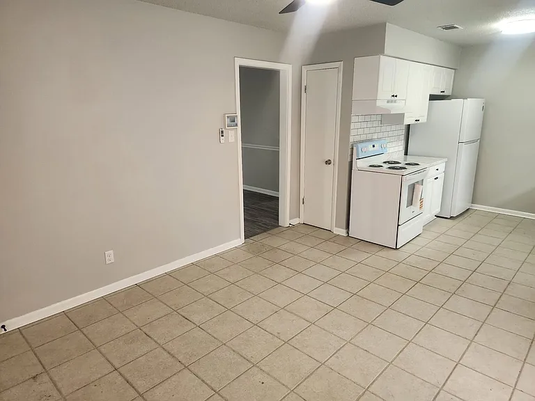 662 Mahoney Rd — Photo 8