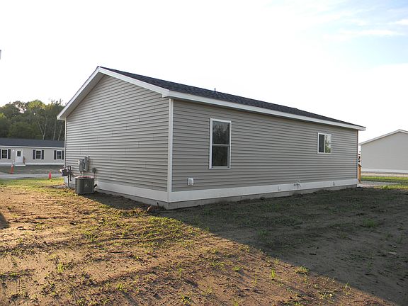 3rd image of 208 Taylors Ct