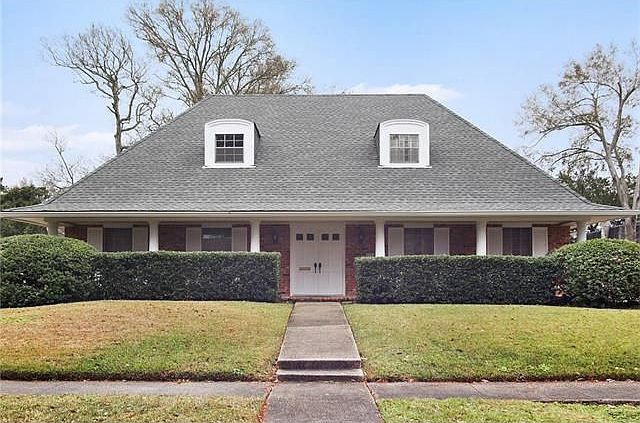1st image of 3538 Pin Oak Ave