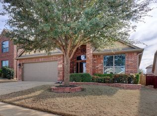 3924 Hunter Peak Rd, Roanoke, TX 76262