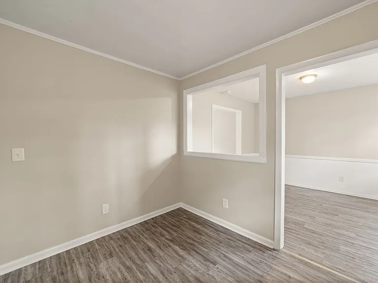 2103 Shane Dr — Photo 6