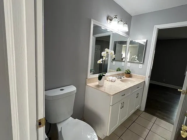 2163 Madeira Dr — Photo 17