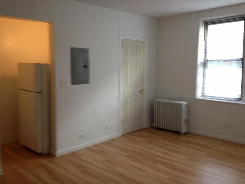 1st image of 4421 N Broadway St APT 7