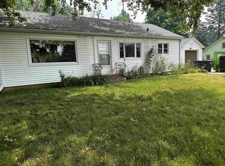 610 W Beloit St, Orfordville, WI 53576
