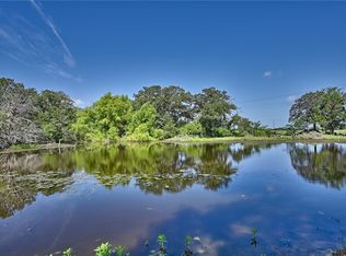 Schoenemann Rd, Carmine, TX 78932