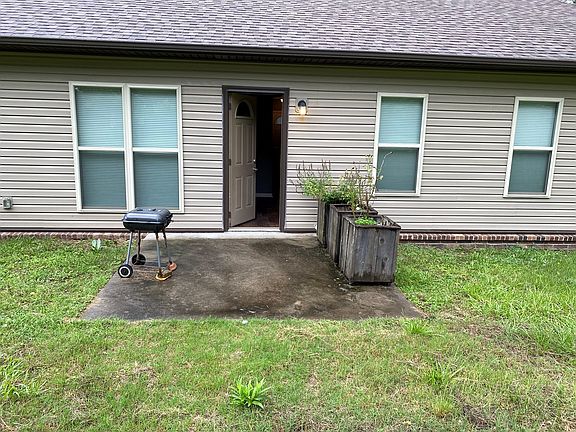 5th image of 723 Reynolds Dr