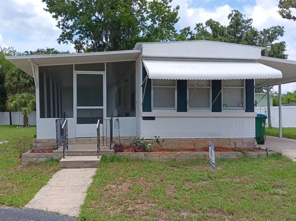 944 N Colonial Cir, Daytona Beach, FL 32117