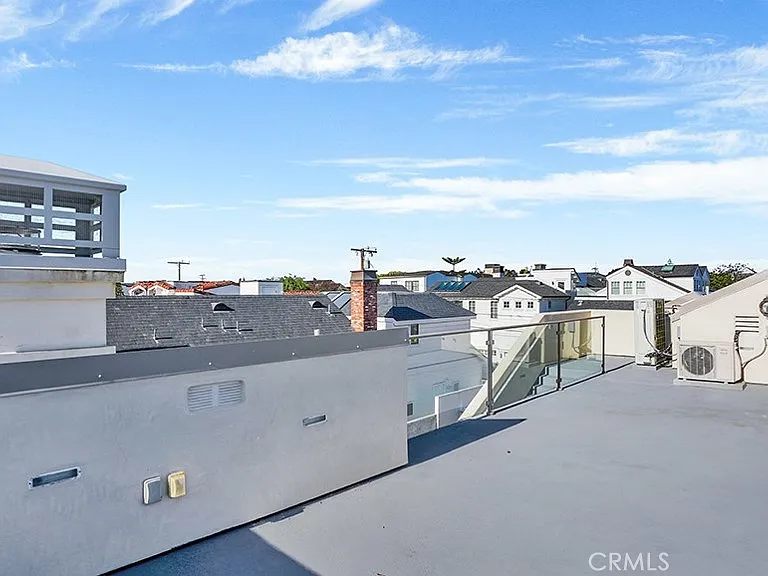 243 Poppy Ave — Photo 57