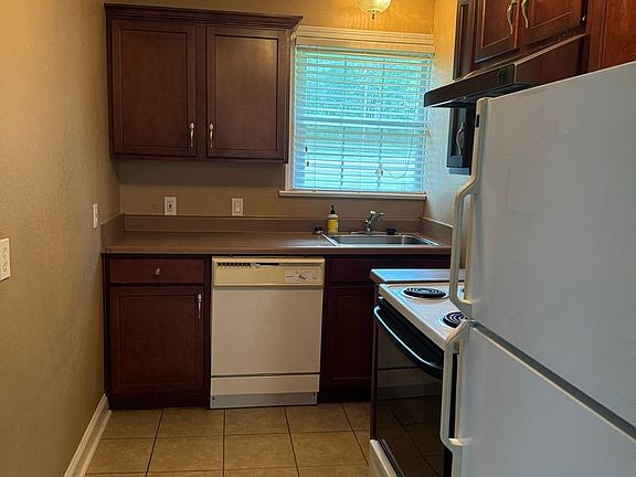 4th image of 1527 Madison St APT A