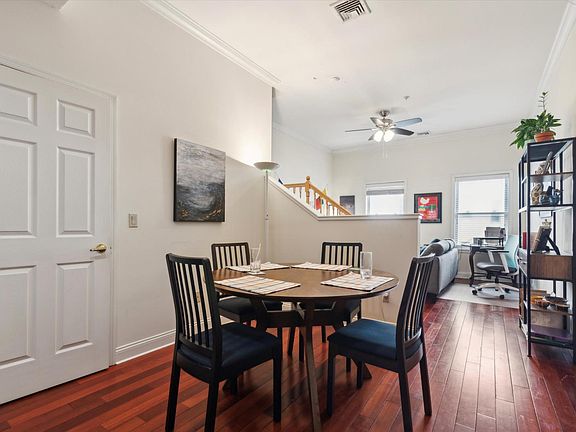 5th image of 1721 Fairmount Ave APT D