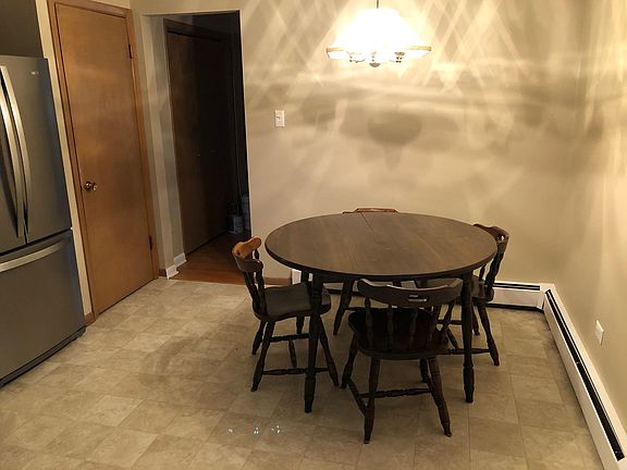 4th image of 740 W 57th St #A