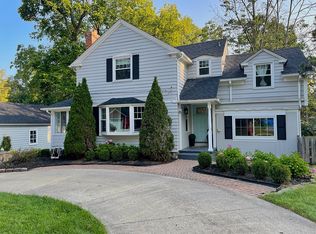 212 Chagrin Blvd, Chagrin Falls, OH 44022