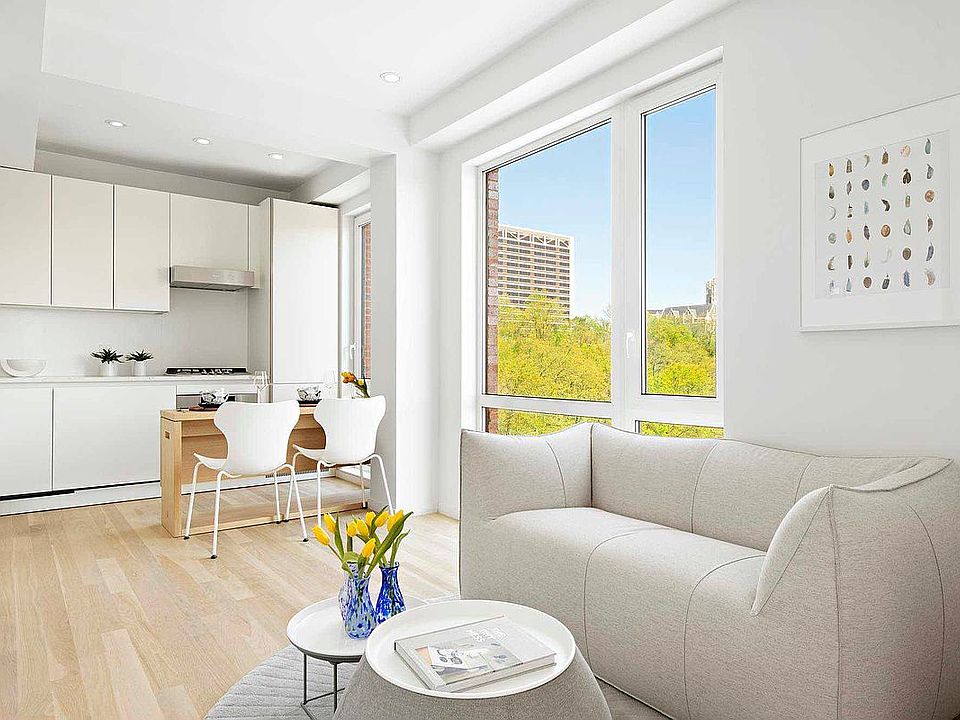 1st image of 320 W 135th St #2A