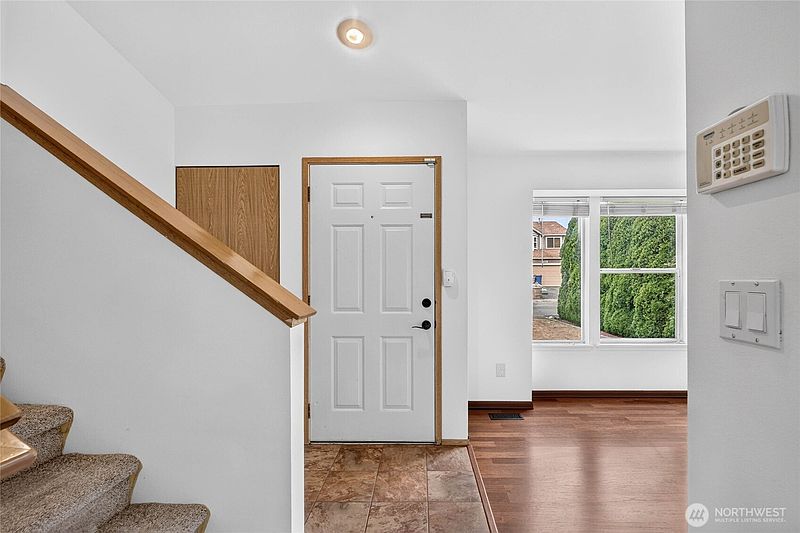 3rd image of 1341 SW 348th Street