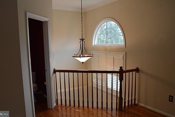 5th image of 7501 Lockman Ln