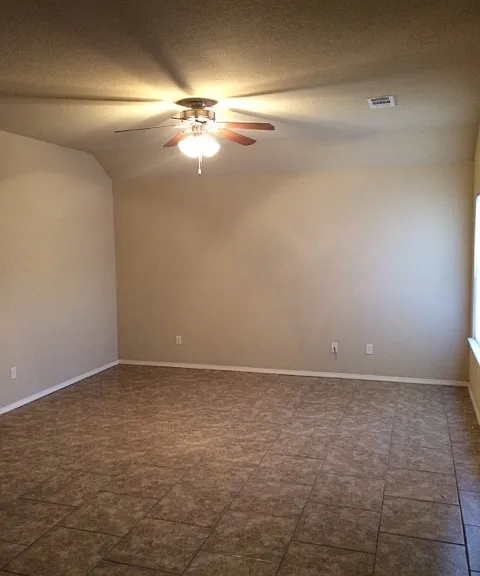 1307A-1307B Clinic Ln — Photo 3