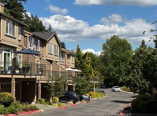 23300 SE Black Nugget Rd Unit J1, Issaquah, WA 98029