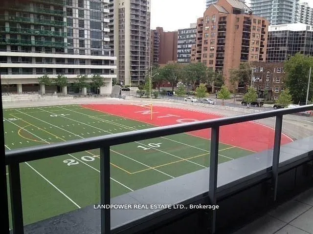 30 Roehampton Ave #313 — Photo 3