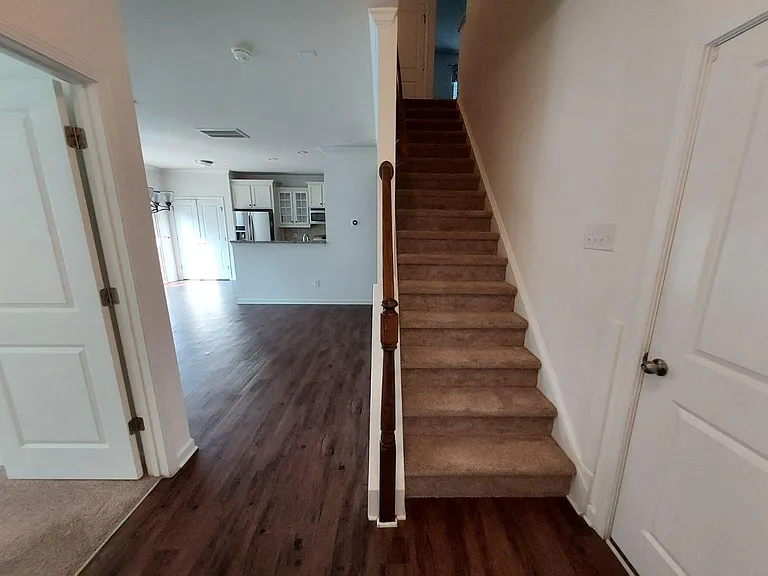 608 Stapleford Ln — Photo 15