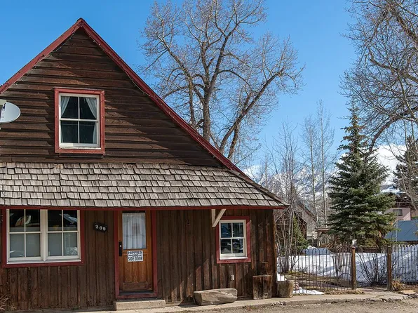 209 Whiterock Ave, Crested Butte, CO 81224