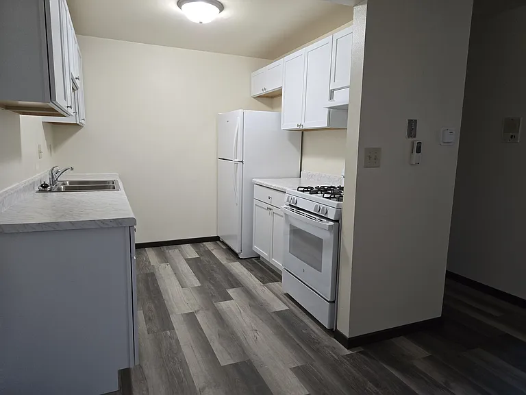 625 Meadow Ln #19 — Photo 2