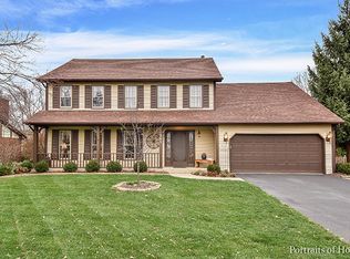305 Lombardy Ln, Oswego, IL