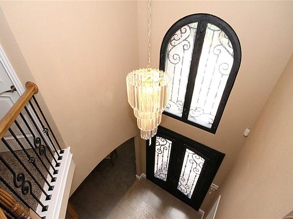 3rd image of 3617 Briarcliff Dr