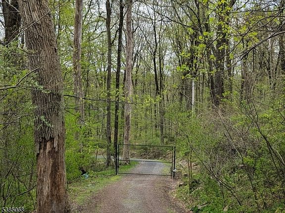 2nd image of 168 Locktown Sergeantsville