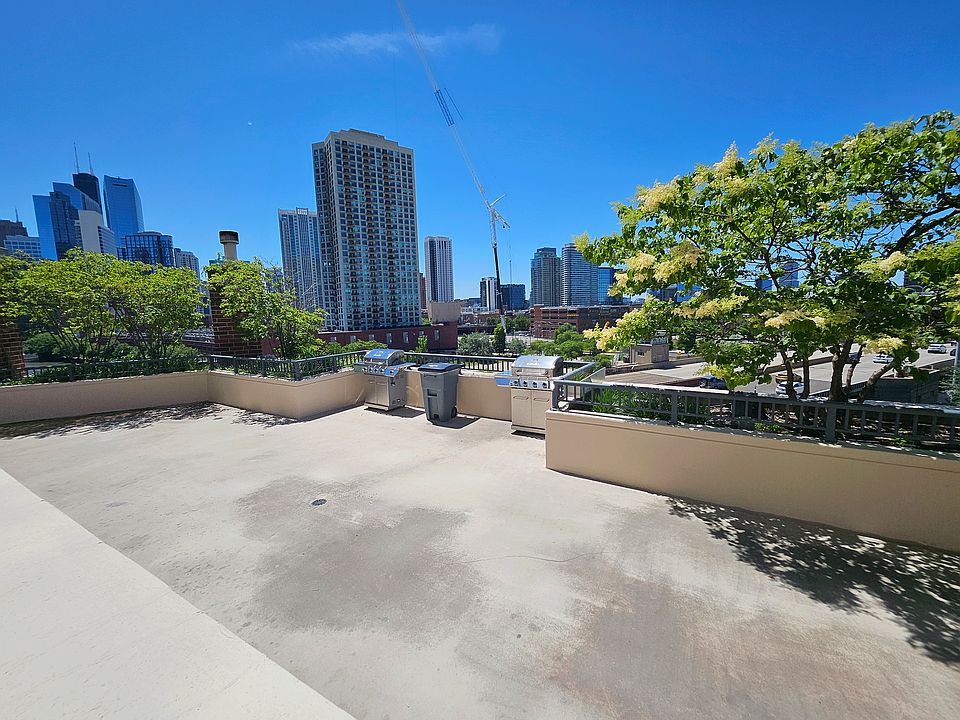 1st image of 600 N Kingsbury St APT 1404