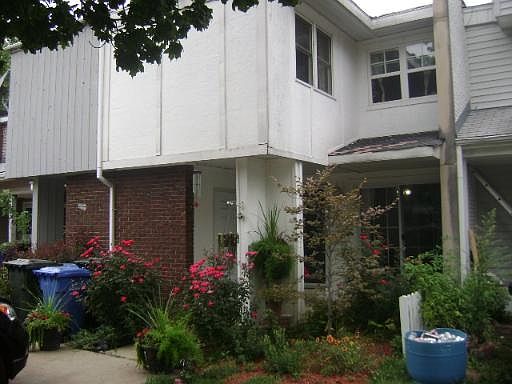 2nd image of 2049 Berkshire Cir Unit F